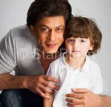 Abram Khan Biography, Age, Height, Wiki, DOB, Parents, Siblings, Family