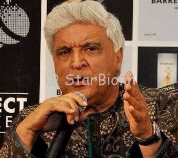 Javed Akhtar Height, Weight, Age, Wiki, Biography, Wife, Family