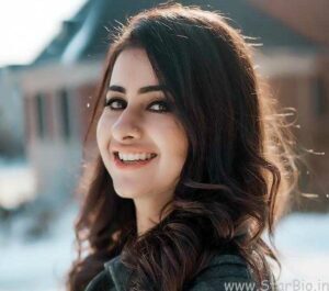 Meetii Kalher Wiki Age Bio and Boyfriend - StarBio - The Celebrity News