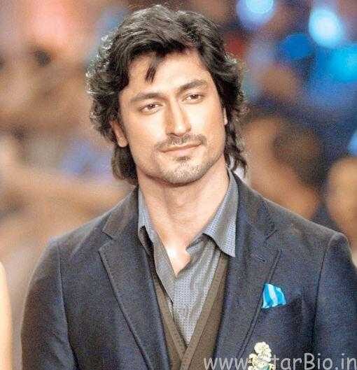 Vidyut Jammwal Height, Weight, Age, Biography, Wiki, Girlfriend, Family