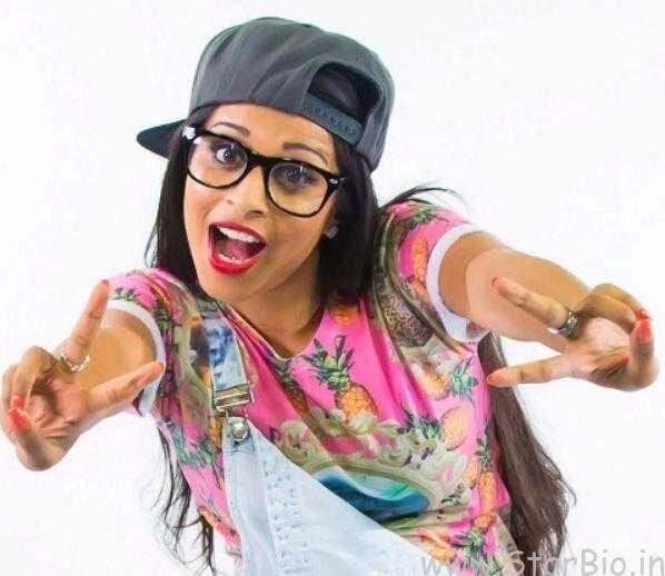 Lilly Singh Height, Weight, Age, Biography, Wiki, Husband, Family, Profile
