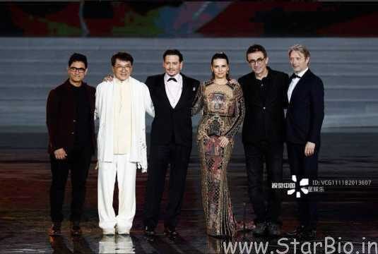Aamir Khan shares stage with Johnny Depp, Jackie Chan at Hainan International Film Festival
