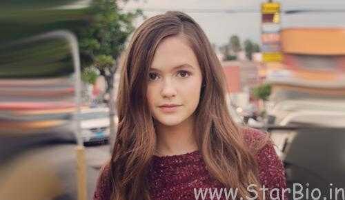 Olivia Sanabia photo