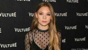Taylor Hickson Age, Net Worth, Bio, Wiki, Parents and Boyfriend