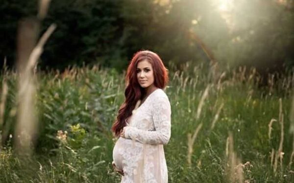 Chelsea Houska's Married Life, Affairs, Relationship, Children, Net Worth, Earnings, Salary, TV Shows, Age, Facts, Wiki-Bio