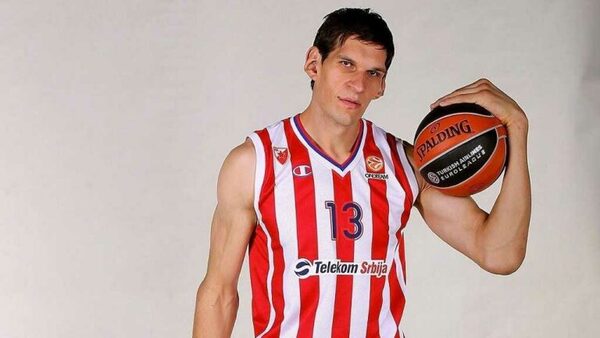Boban Marjanovic Wife, What Is His Hand Size, Ears, Height, Weight 