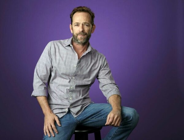 Luke Perry Age, Height wife, Movies, TV show, Death and More