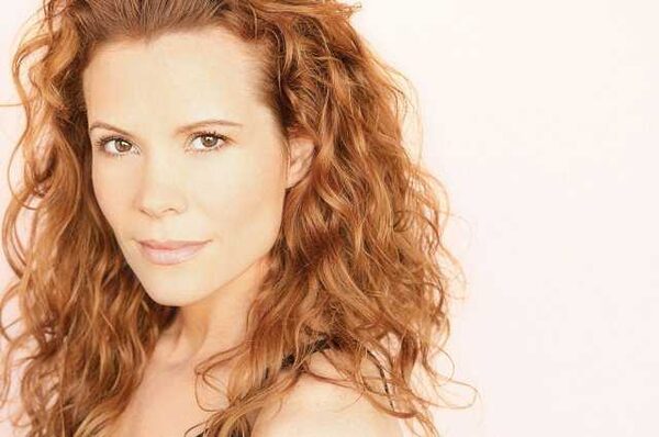 robyn lively