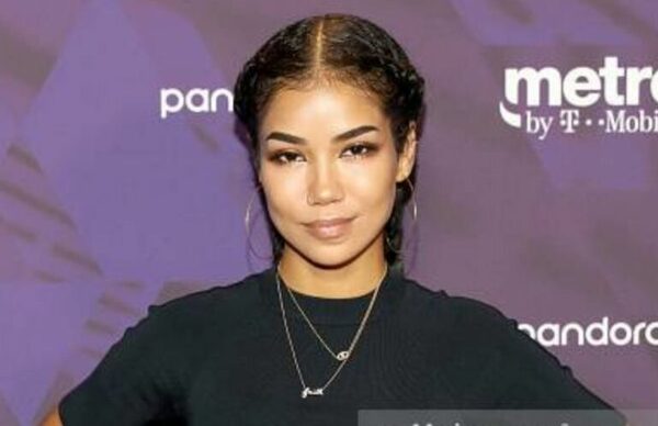 Jhené Aiko Age, Net worth, Husband, Daughter, Wiki