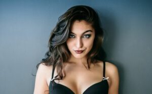 Emily Rinaudo Age, Height, Net worth, Boyfriend, Wiki