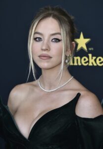 Sydney Sweeney Height, Weight, Measurements, Bra Size, Wiki